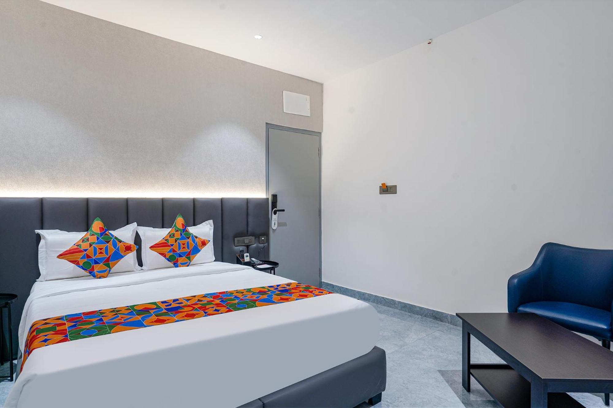 Fabhotel Prime Cloud 5 Studios Hajdarabad Zewnętrze zdjęcie