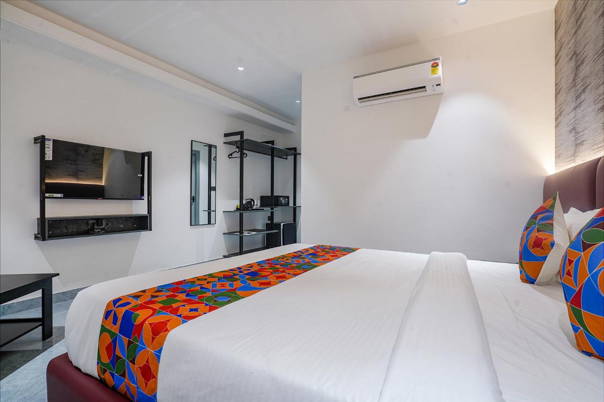 Fabhotel Prime Cloud 5 Studios Hajdarabad Zewnętrze zdjęcie