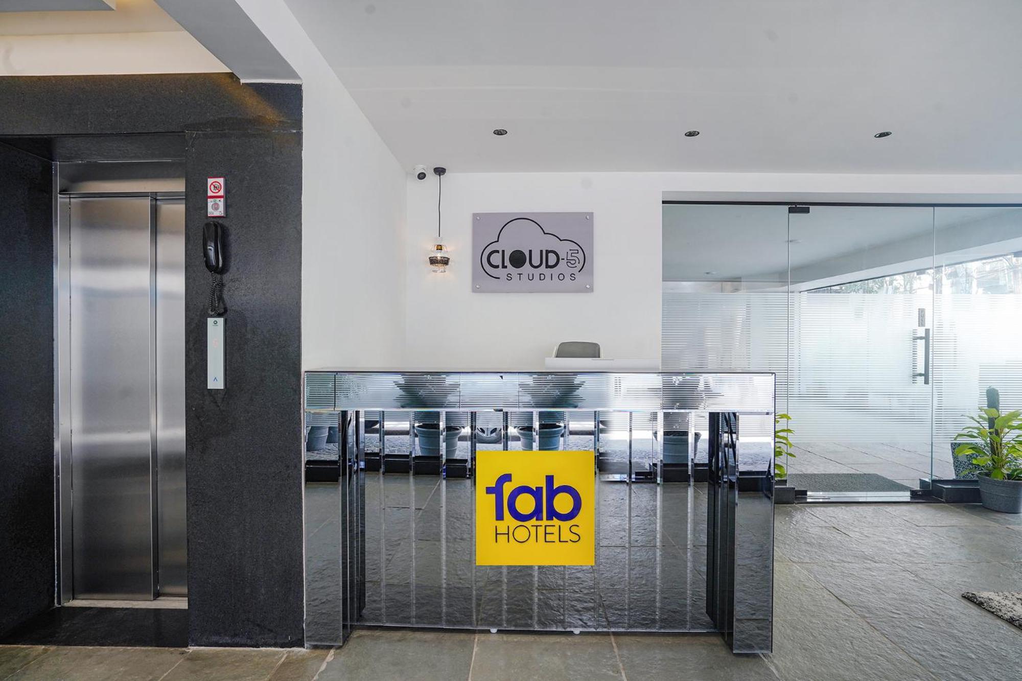 Fabhotel Prime Cloud 5 Studios Hajdarabad Zewnętrze zdjęcie