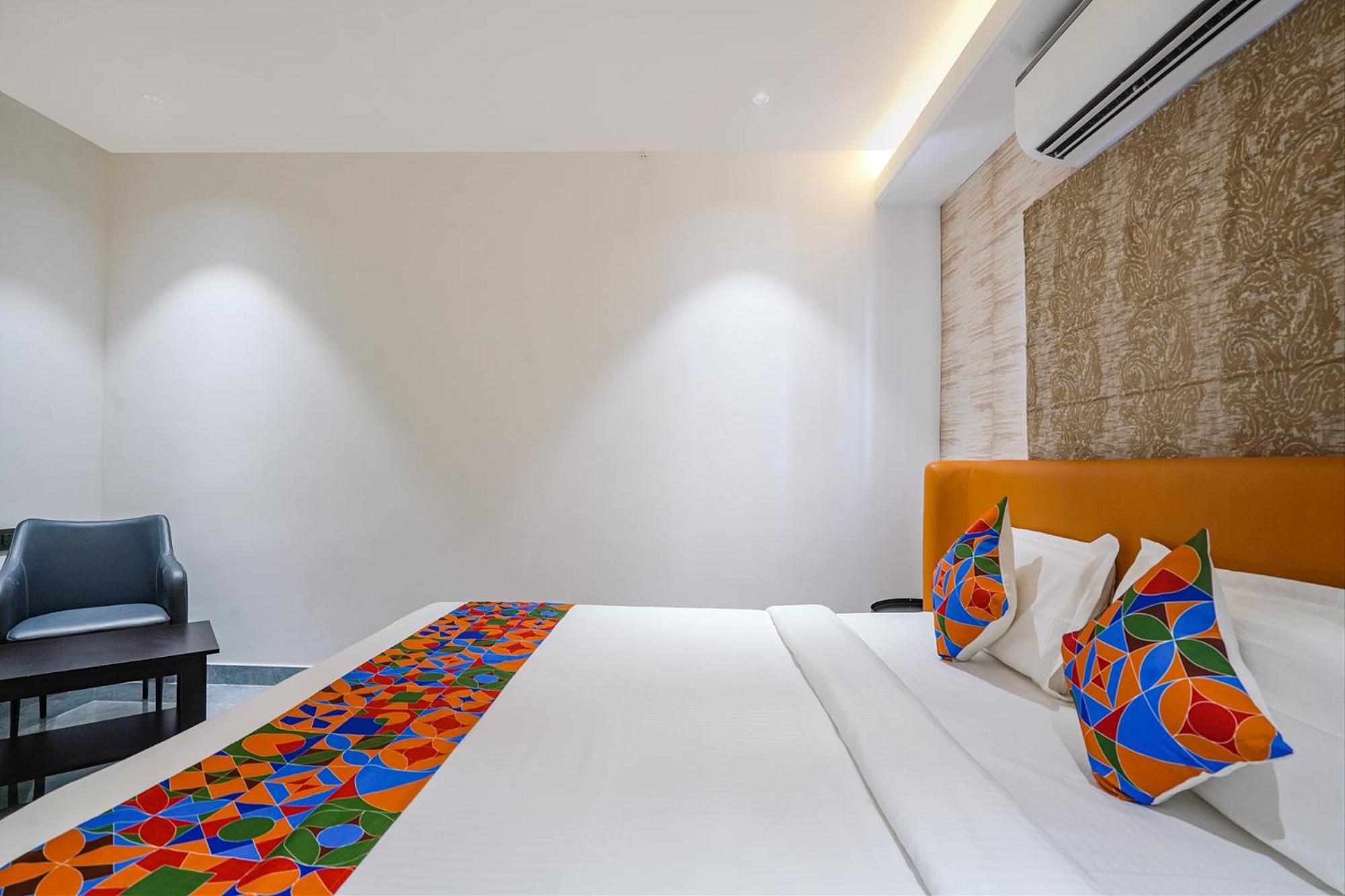 Fabhotel Prime Cloud 5 Studios Hajdarabad Zewnętrze zdjęcie