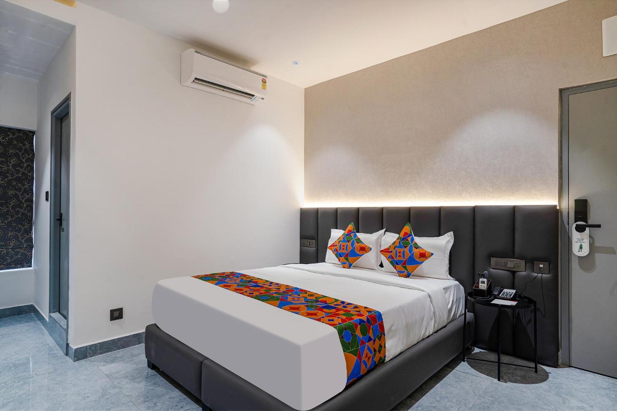 Fabhotel Prime Cloud 5 Studios Hajdarabad Zewnętrze zdjęcie